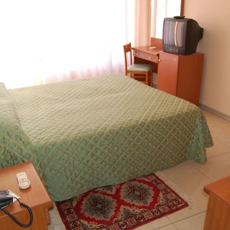 Hotel Cristallo Lerici Bagian luar foto