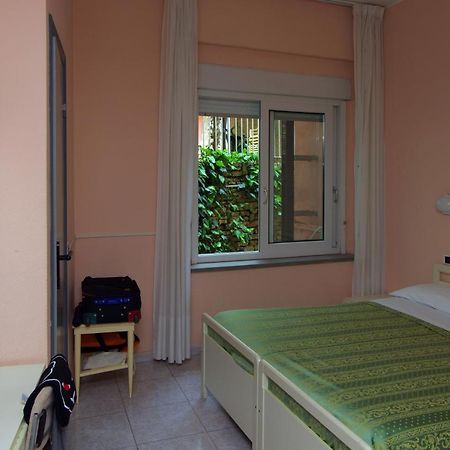 Hotel Cristallo Lerici Bagian luar foto