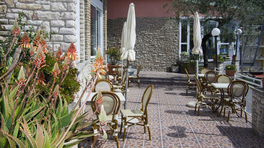 Hotel Cristallo Lerici Bagian luar foto
