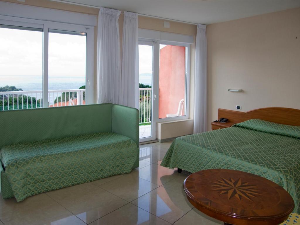 Hotel Cristallo Lerici Ruang foto