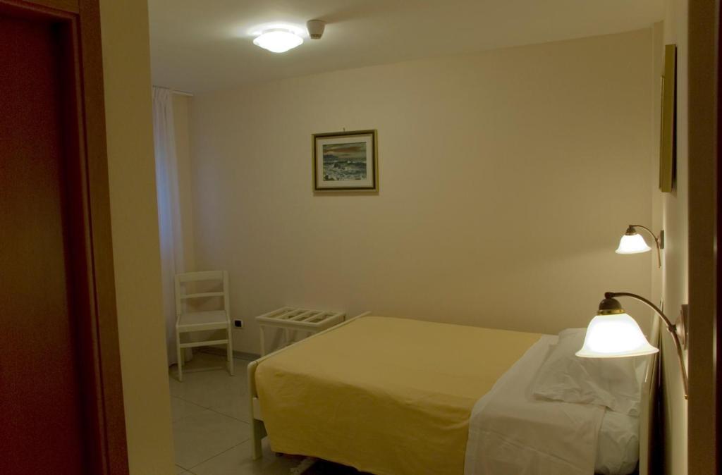 Hotel Cristallo Lerici Ruang foto