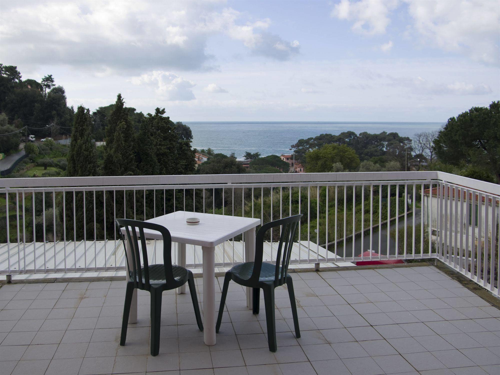 Hotel Cristallo Lerici Bagian luar foto