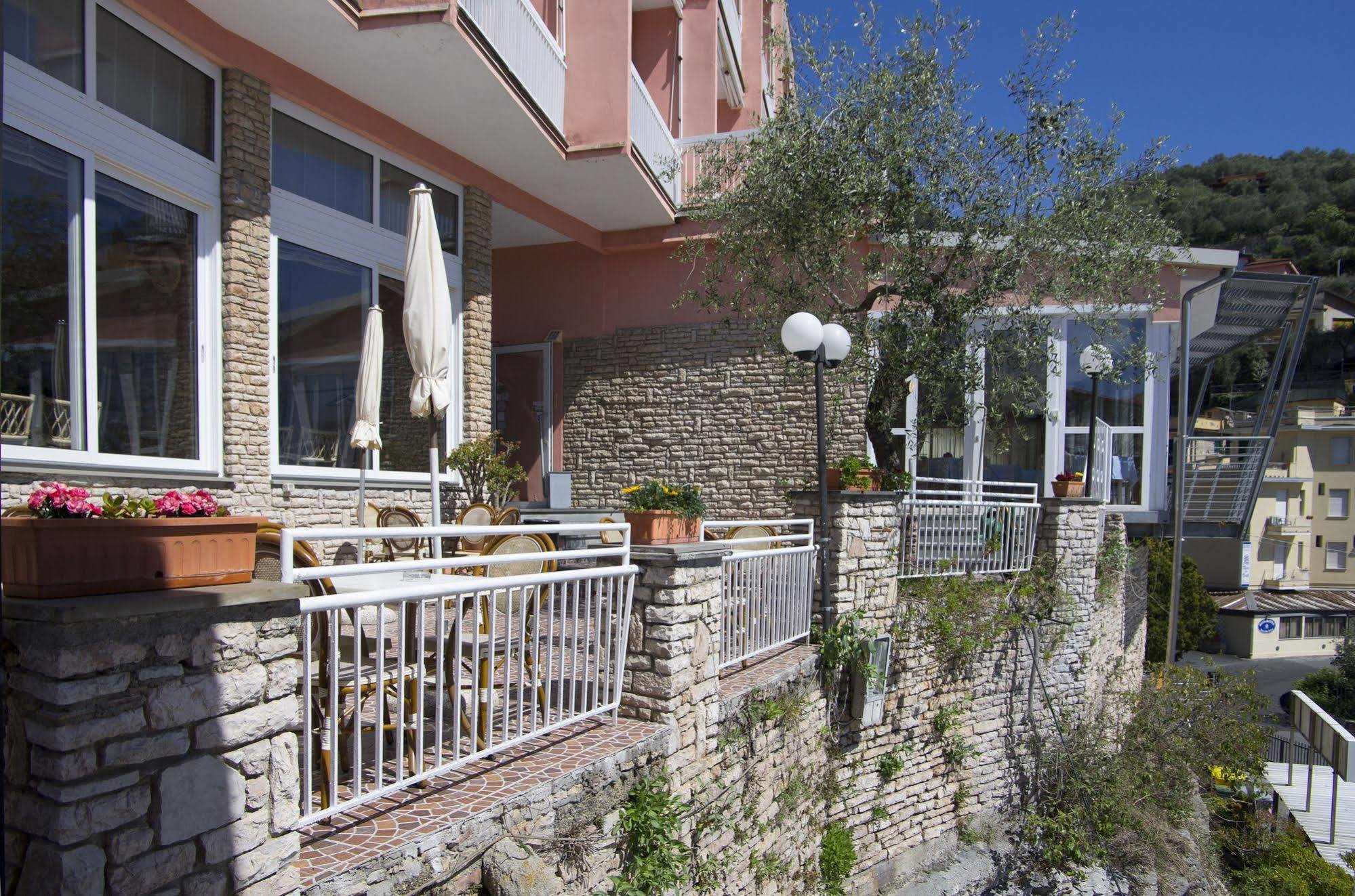 Hotel Cristallo Lerici Bagian luar foto