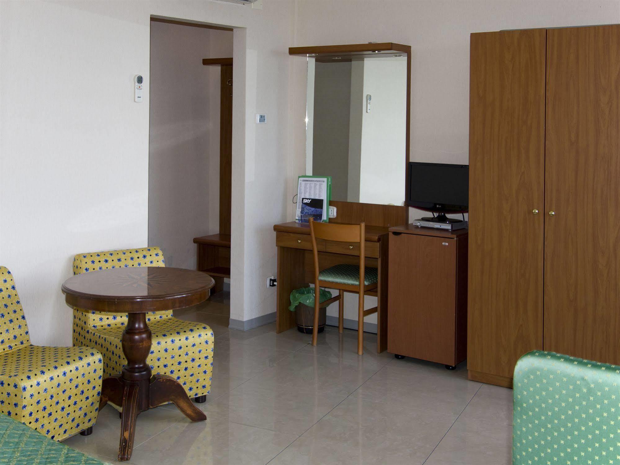 Hotel Cristallo Lerici Bagian luar foto
